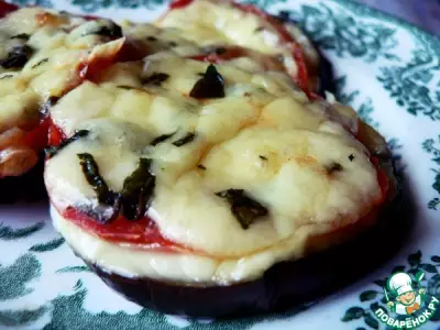 Баклажаны, запечённые с томатами под сыром