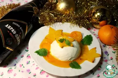 Творожный десерт с карамболой и апельсиновым соусом