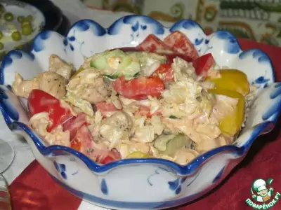 Салат с курицей и китайской капустой