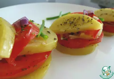 Теплый салат из баклажанов с омлетом