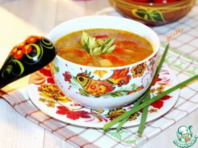Чесночный суп с рисом и овощами
