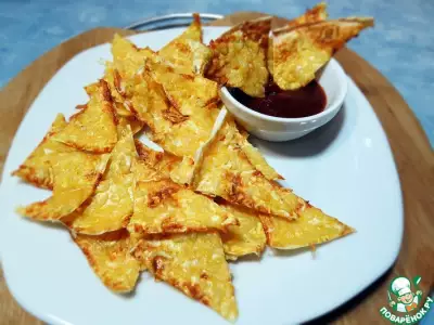 Хрустящие чипсы из лаваша с сыром