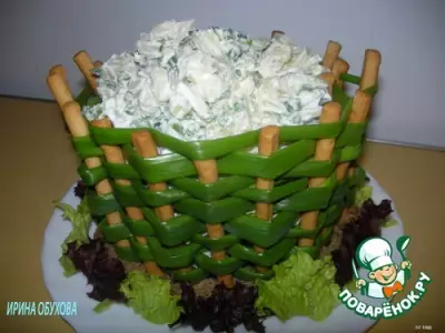 Луковая корзинка с картофельным салатом