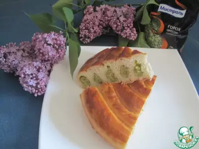 Пирог с зеленым горохом и луком