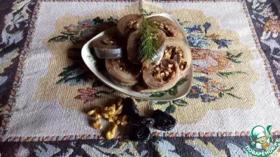 Рольмопс с черносливом и грецкими орехами