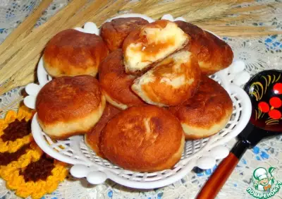 Дрожжевые пончики со сгущенкой