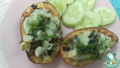 Печеный картофель, фаршированный грибами