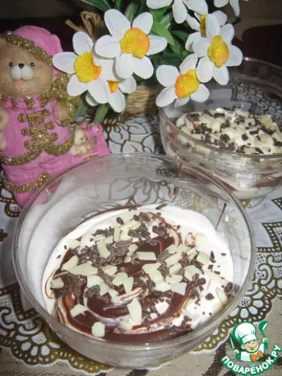 Творожно-банановый десерт с шоколадом