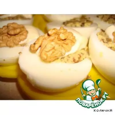Фаршированные яйца "С орешками"