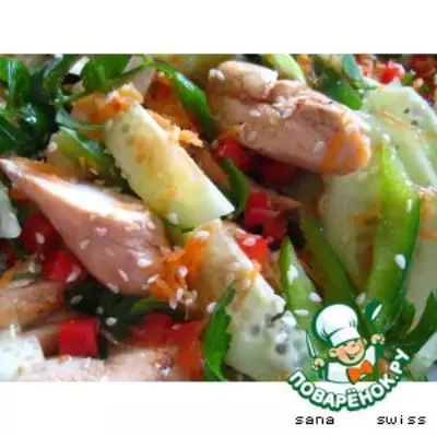 Куриный   салат   с   овощами   на   тайский   манер
