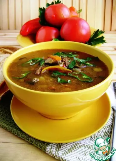 Жареный суп с овощами и чечевицей