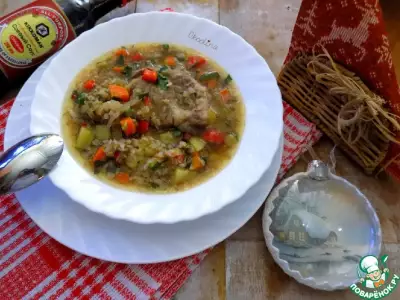 Густой гречневый суп со свининой