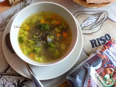 Суп с чёрным рисом и брокколи