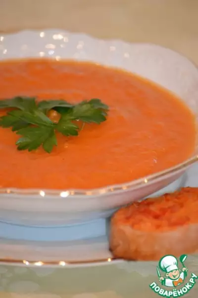 Тыквенный суп с острыми крутонами