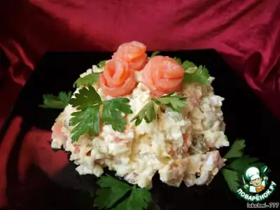 Рисовый салат с красной рыбой