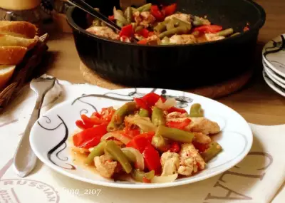 Зеленая фасоль с куриной грудкой