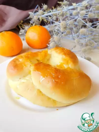 Апельсиновые булочки с мандаринами