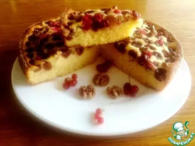 Пирог с ягодами на кефире и семолине