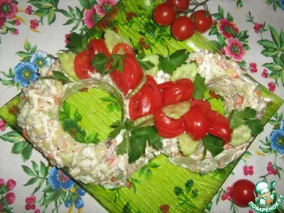 Салат с копченой рыбой и огурцами