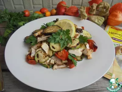 Овощной салат с курицей