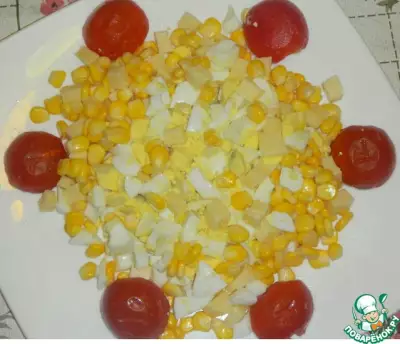Яичный салат с помидорами-черри
