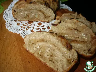 Хлеб с овсяными хлопьями и луком