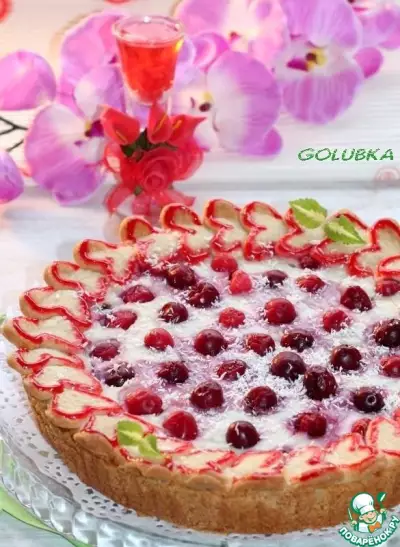 Пирог "Валентинки" с ягодно-ванильным кремом