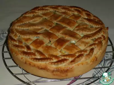 Мясной пирог с сыром и яйцами