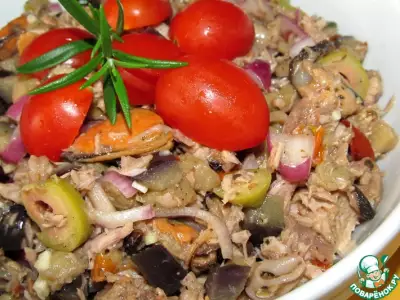 Средиземноморский салат с морепродуктами