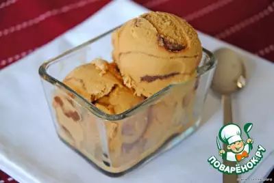 Карамельное мороженое с шоколадными прослойками