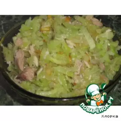 Зеленый салат с редькой