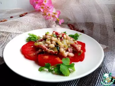 Салат с консервированной красной фасолью и сухариками – очень вкусный и недорогой рецепт