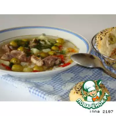 Суп со свининой и оливками