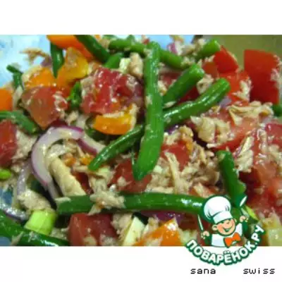 Овощной салат с тунцом и зеленой фасолью