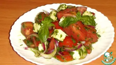 Летний салат с базиликом