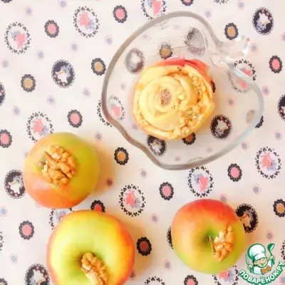 Яблоки фаршированные булочками синнабон