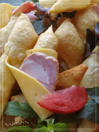 Итальянские соленые пончики "Ньокко фритто"