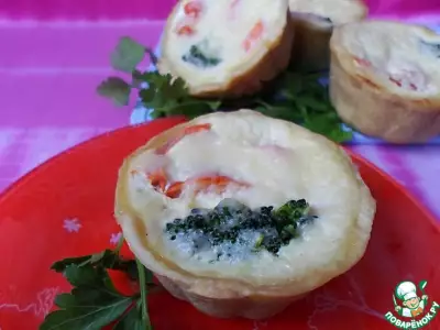 Открытые мини-пироги с овощами и сыром