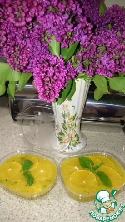 Десерт из манго, апельсина и мяты