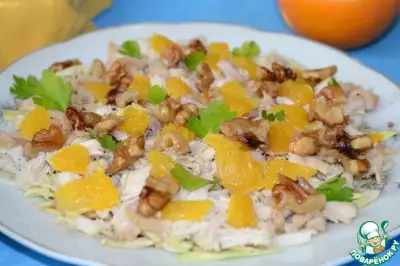 Салат с курицей, апельсином и карамелизированными орехами фото