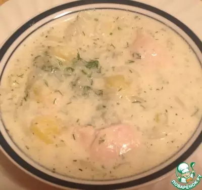 Белый суп из курицы в сметане