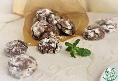 Шоколадно-мятное печенье с трещинками
