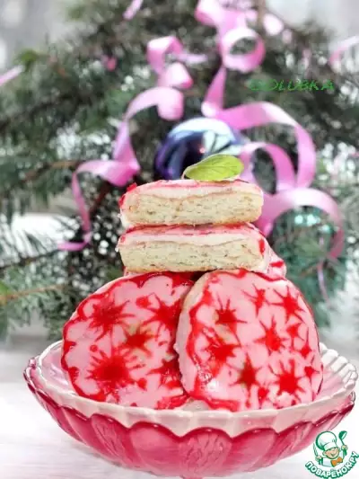 Рождественское печенье с фруктовой глазурью
