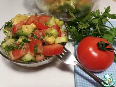 Салат с авокадо за 10 минут