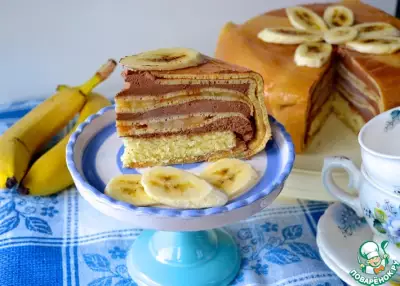 Блинный торт с бананами и шоколадным муссом