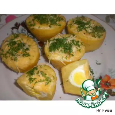 Картошка, фаршированная перепелиными яйцами