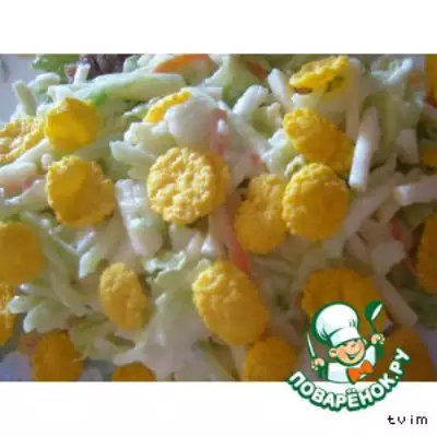 Салат с кукурузными хлопьями хрустик