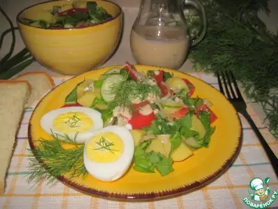 Картофельный салат с соусом из ряженки