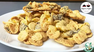 Печенье из кукурузных хлопьев с изюмом