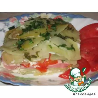 Картофельная запеканка-пирог с сосисками и овощами